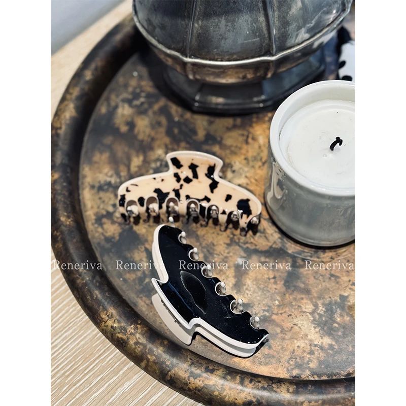 ReneRiva买手店 Riva 小众氛围感抓夹