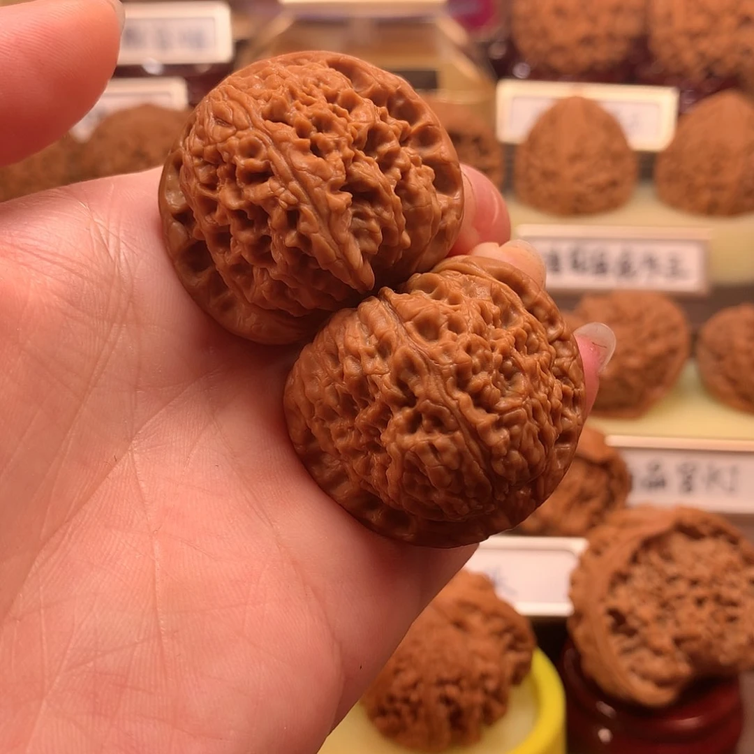 文玩核桃吊坠郸****腿南疆石