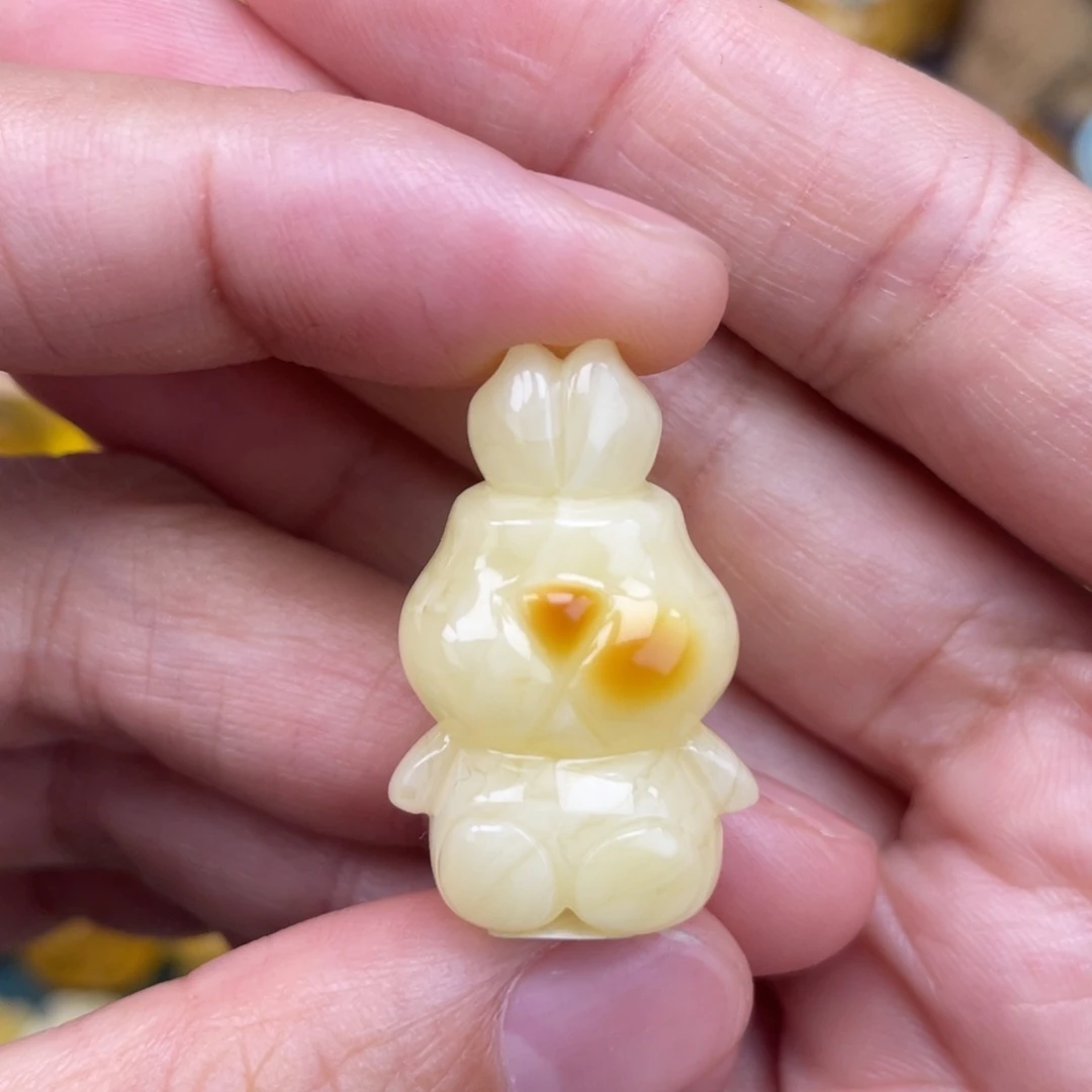 裸石琥珀未镶嵌蜜蜡