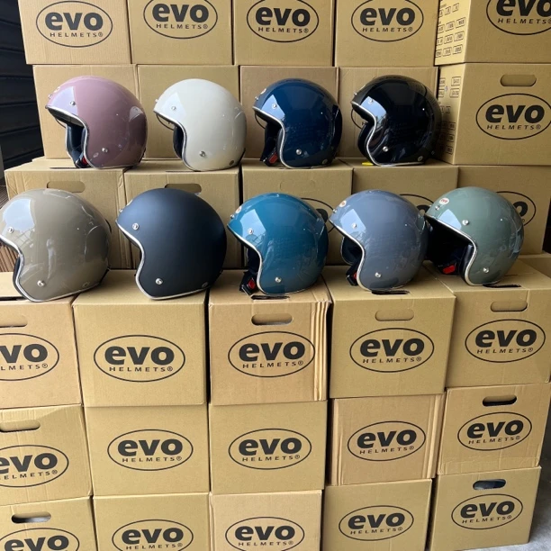 A 微瑕EVO头盔原装台湾四分之三男女成人盔摩托车EVO