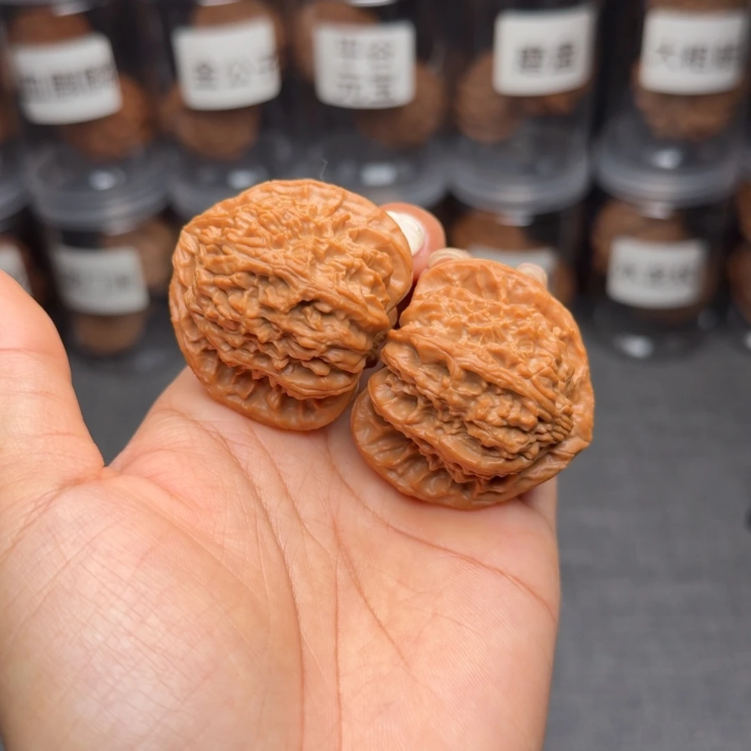 把件文玩核桃三角白
