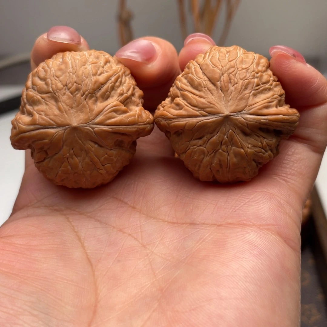 桃核把件铁锤全品37