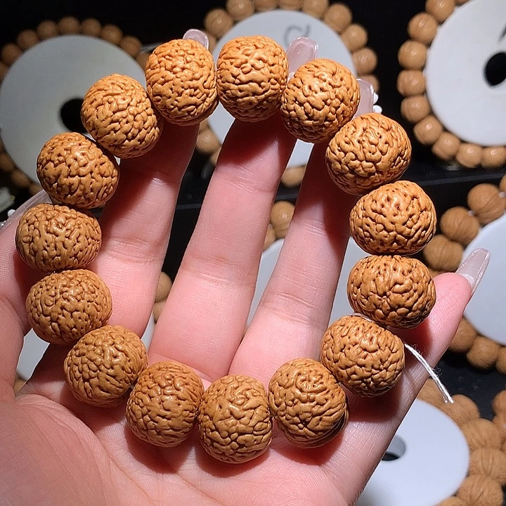 桃核手串大肚矮壮苹果