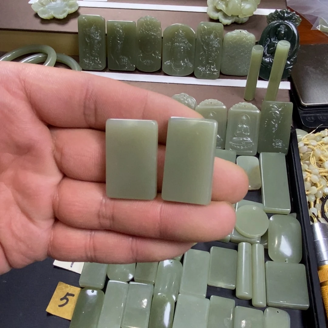 颈饰未镶嵌和田玉无**童035