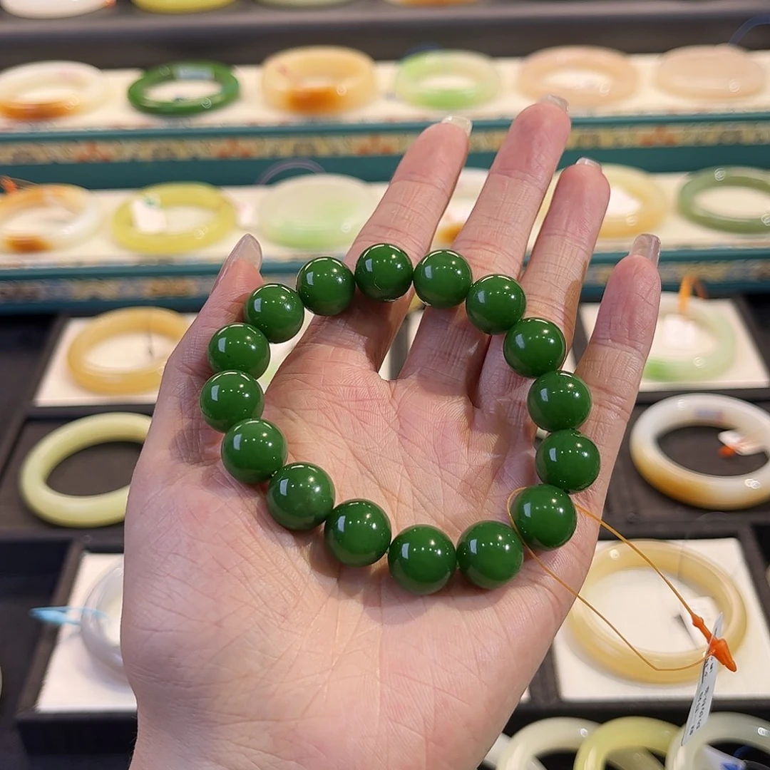 和田玉手镯未镶嵌辣绿