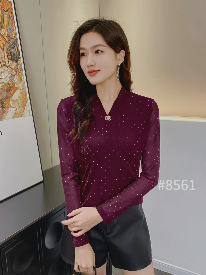 时尚女装上衣8561