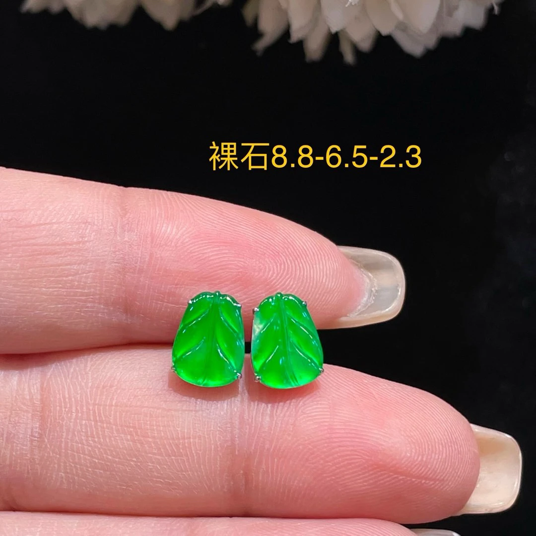 天然翡翠A货冰种满绿叶子耳环18K金,首批下单咨询货品在否？