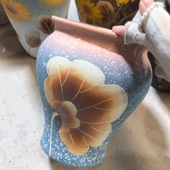 罐默认微瑕，有孔编号19-50