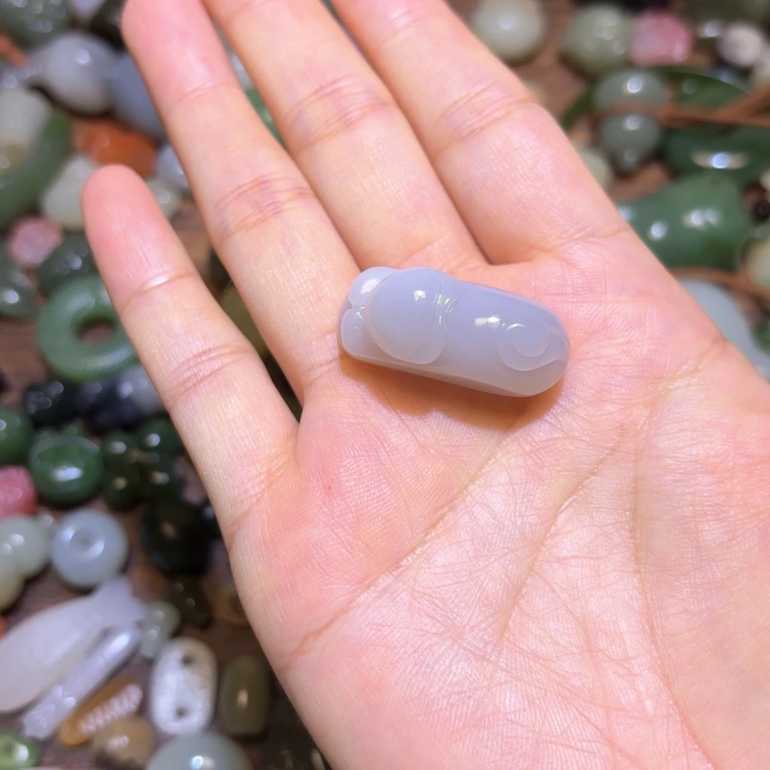 和田玉未镶嵌珠宝半成品