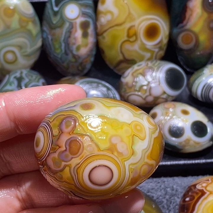 玛瑙/玉髓未镶嵌珠宝奇石87