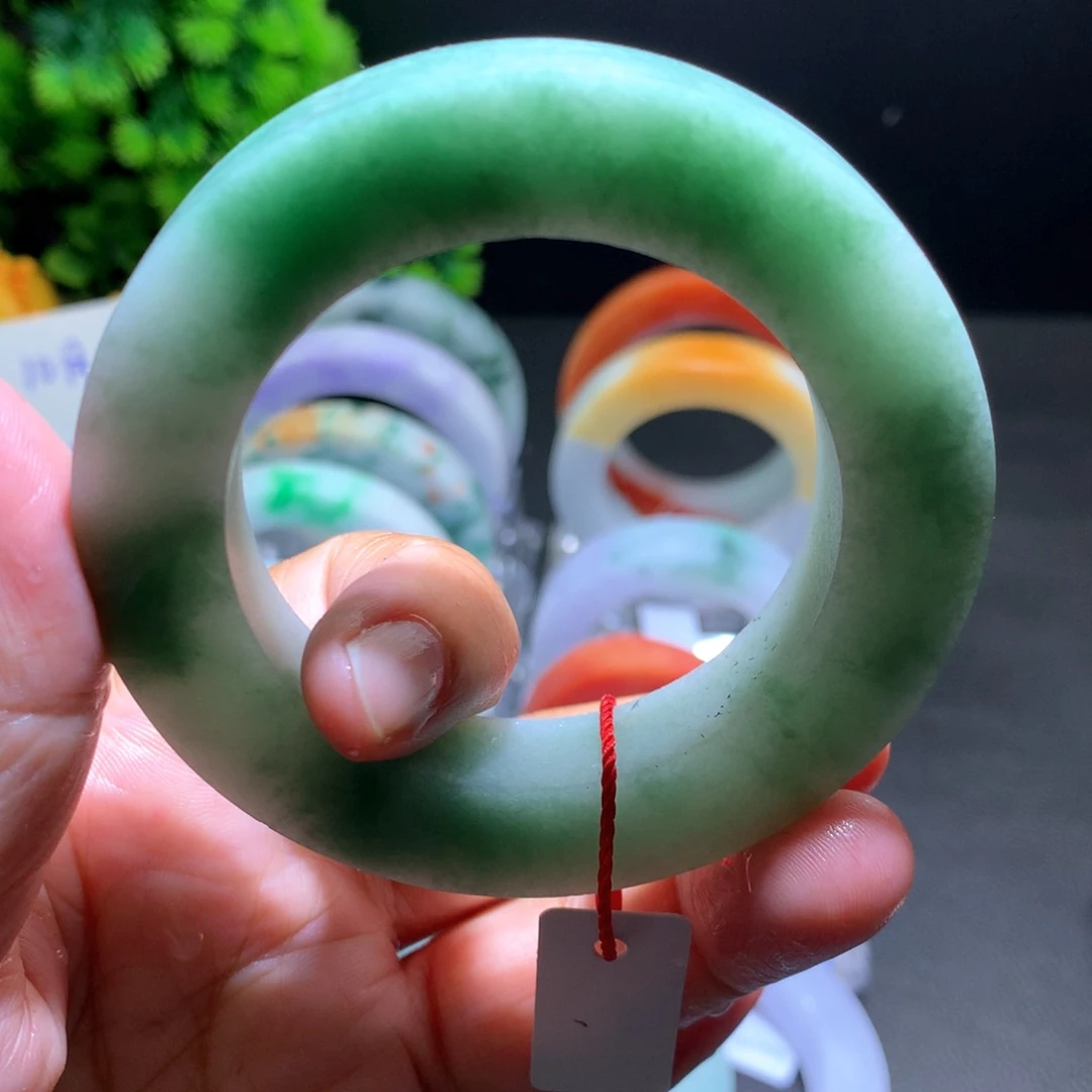 未镶嵌手镯定制翡翠