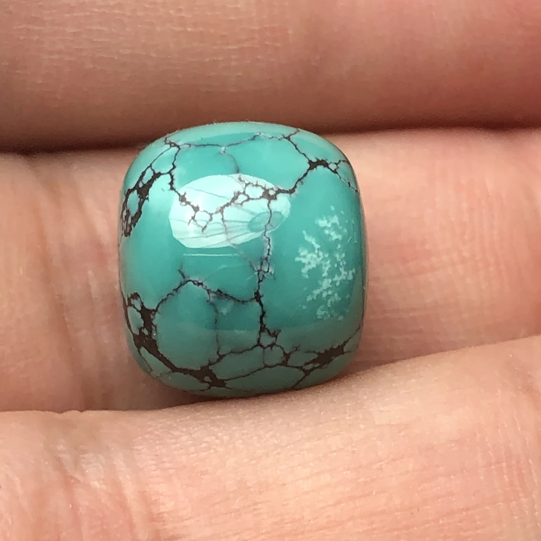 顶瓷顶色原矿网花绿松石发老型尺寸14毫米✖️12毫米，瓷度色没得说