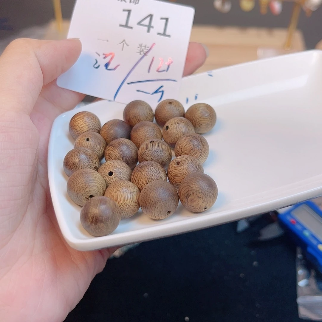 水晶珠宝半成品未镶嵌141 。