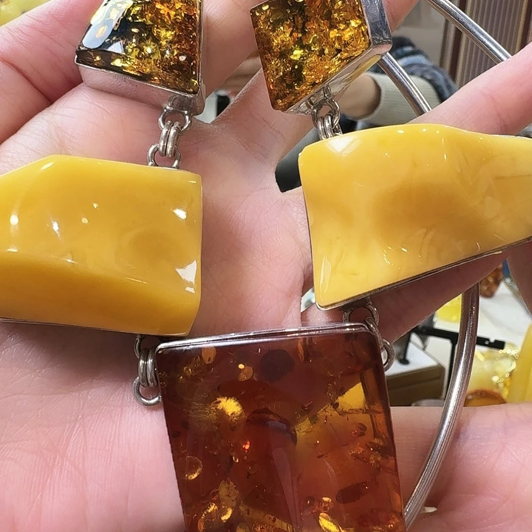 琥珀未镶嵌颈饰吊坠