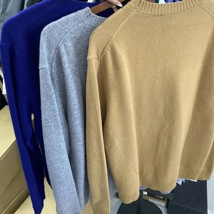 p 新款男士百搭圆领毛衣