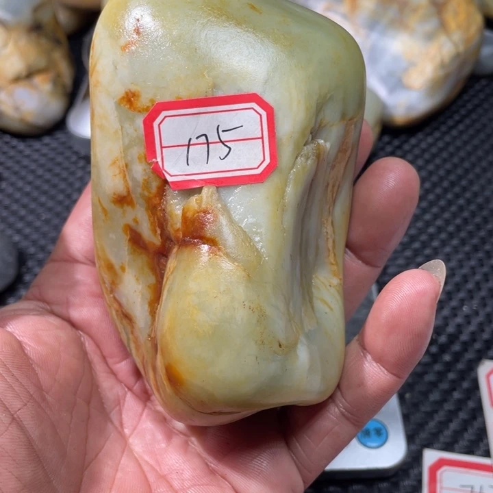 颈饰未镶嵌和田玉175