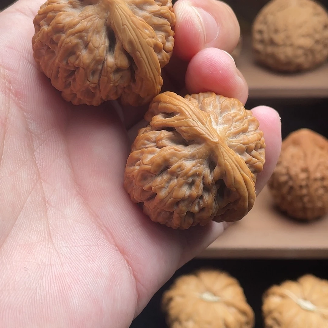 帽***弟吊坠文玩核桃莲花