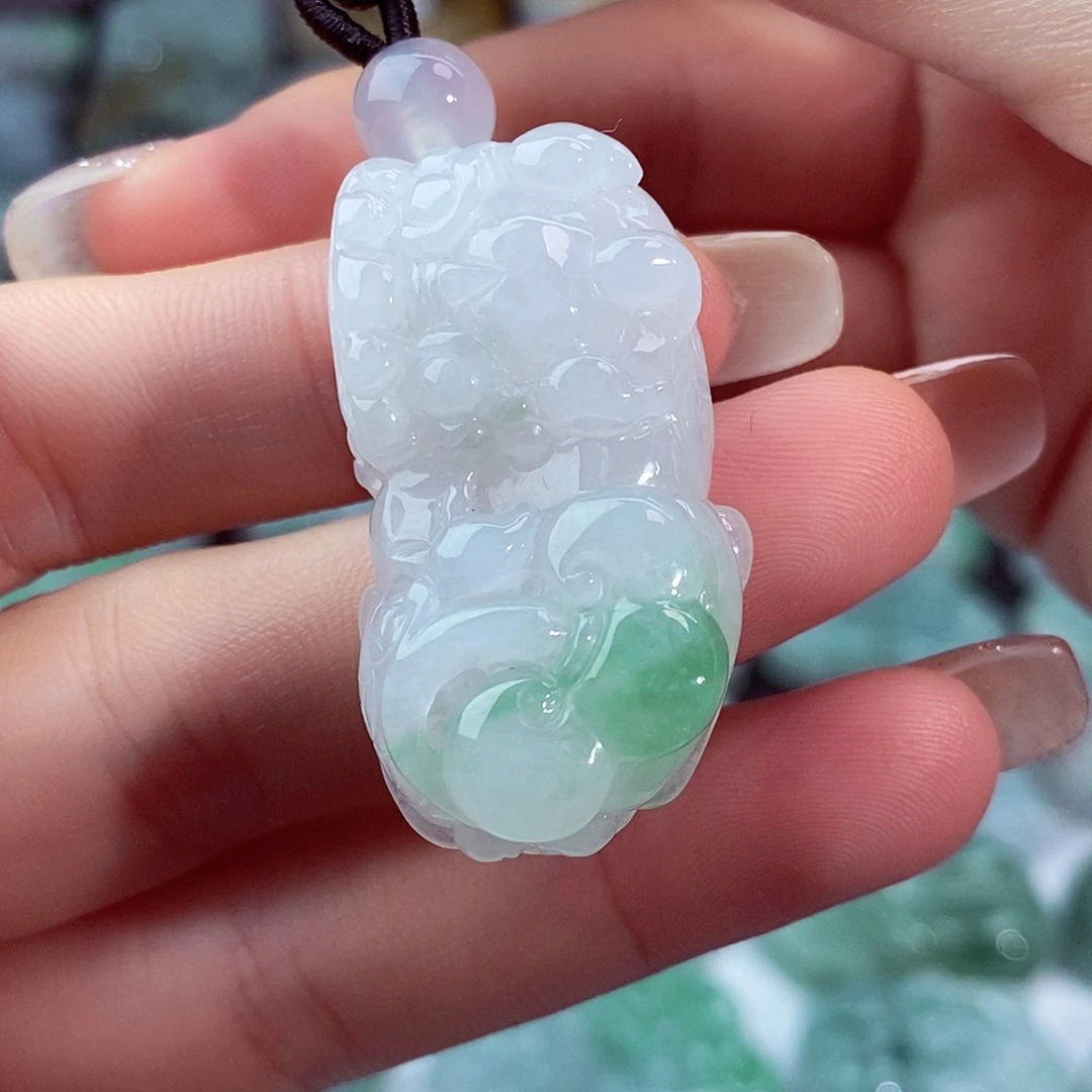 颈饰未镶嵌翡翠天然