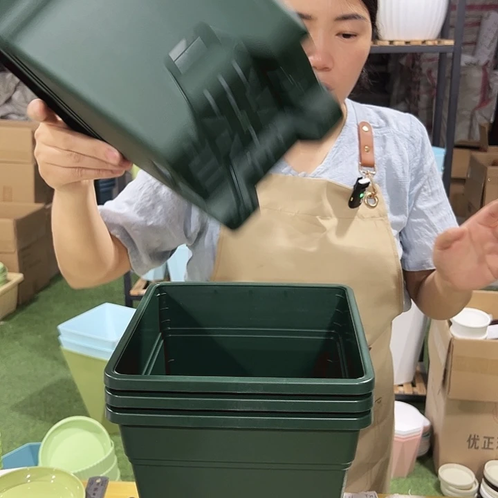 方形200口20高22军绿带托4只