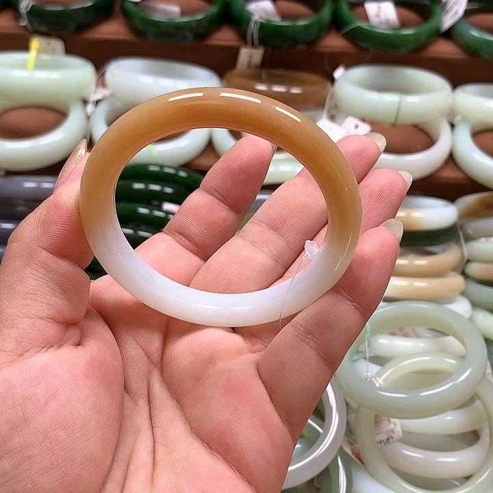 【闪购商品】和田玉手镯未镶嵌