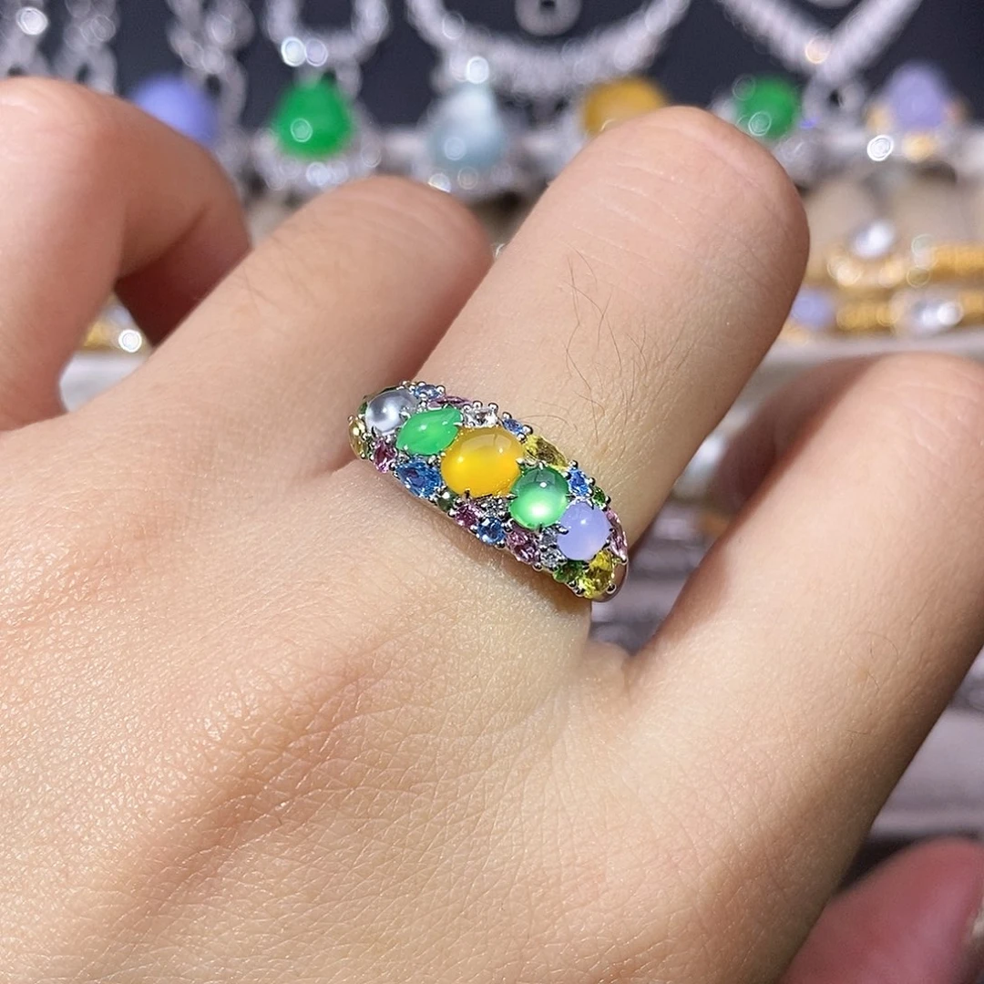 翡翠18K金镶嵌颈饰戒指