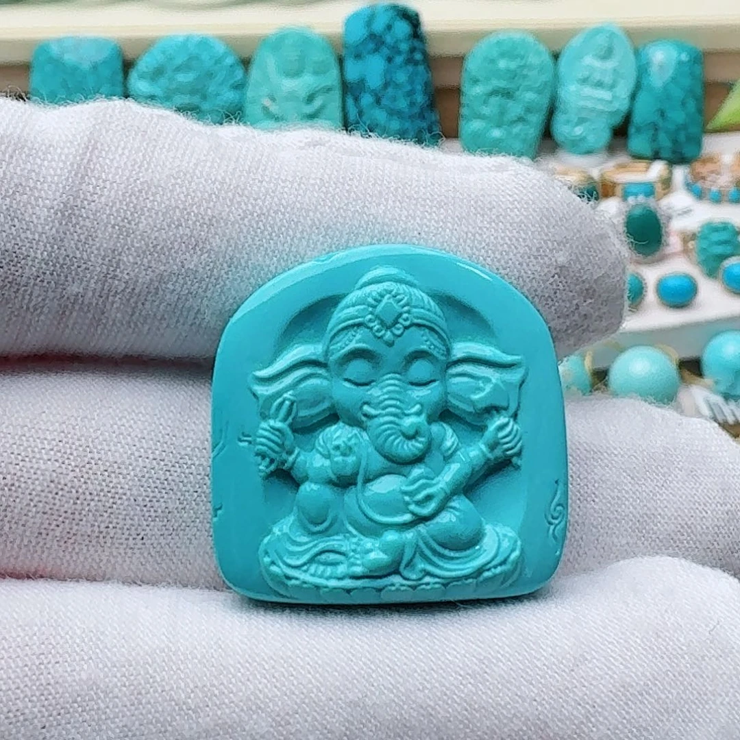 绿松石未镶嵌珠宝奇石精工象神