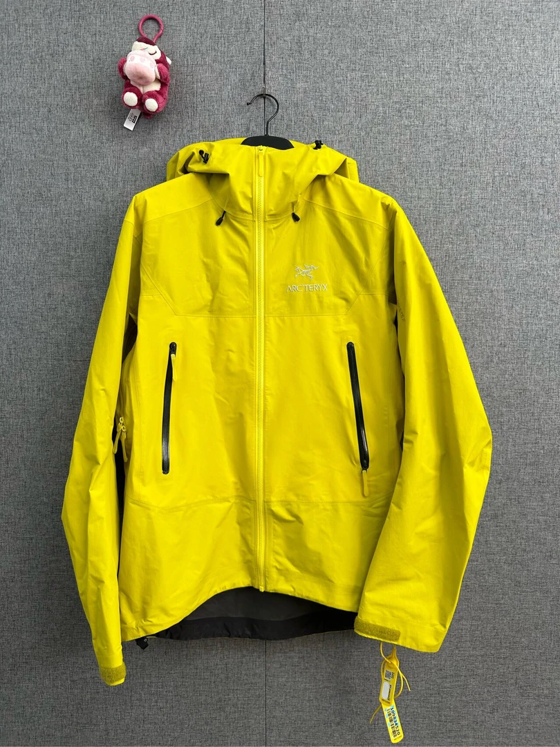 95新 ARC'TERYX/始祖鸟 m码/beta sl 竞速绿 硬壳冲锋衣/r257