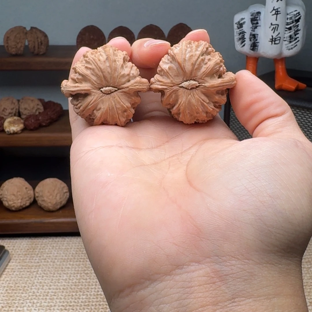 文玩核桃把件4121闷白