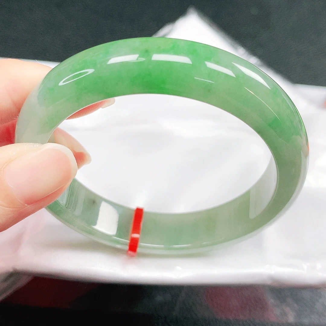 翡翠未镶嵌手镯55圈
