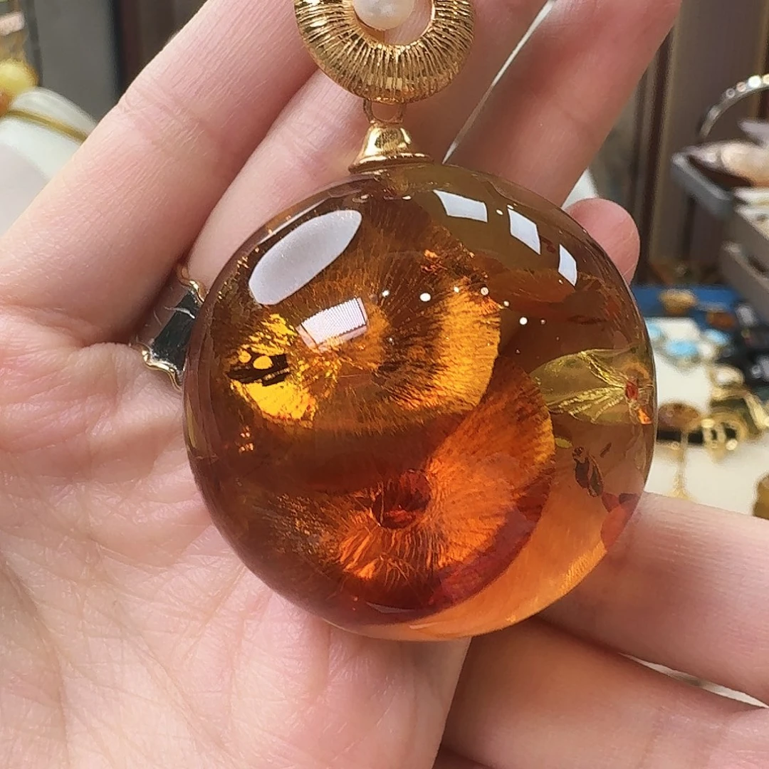 琥珀未镶嵌颈饰吊坠