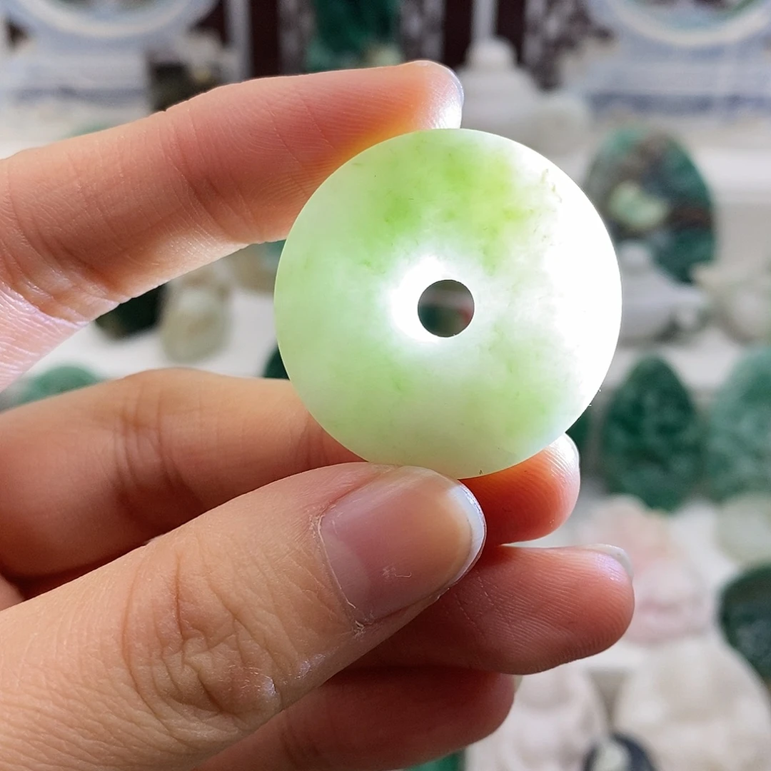 独山玉未镶嵌颈饰