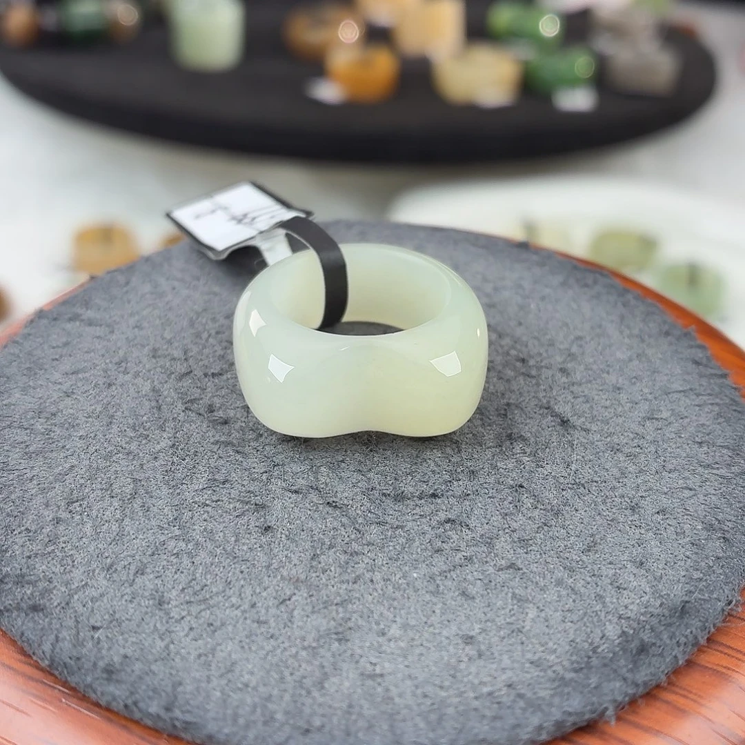 和田玉未镶嵌戒指b53白猫耳16.8