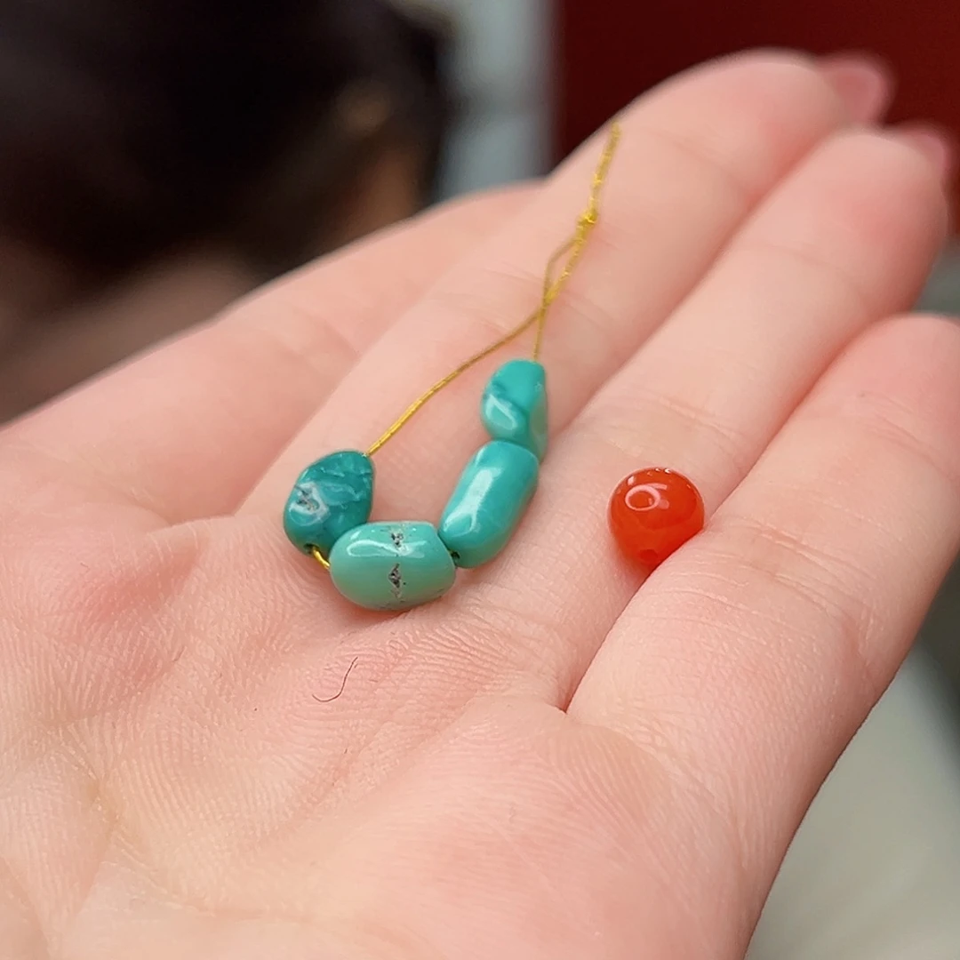 南红玛瑙未镶嵌珠宝奇石