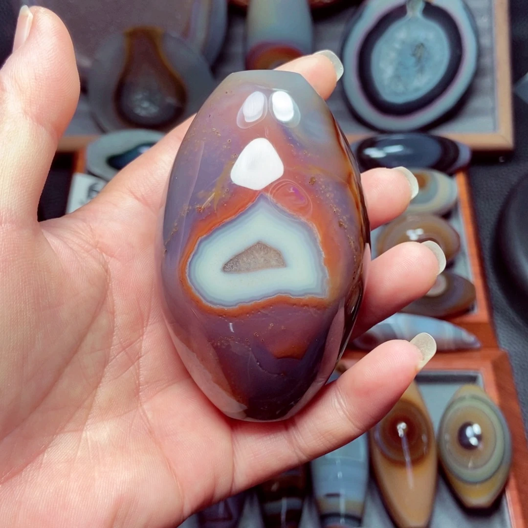 玛瑙/玉髓未镶嵌珠宝奇石