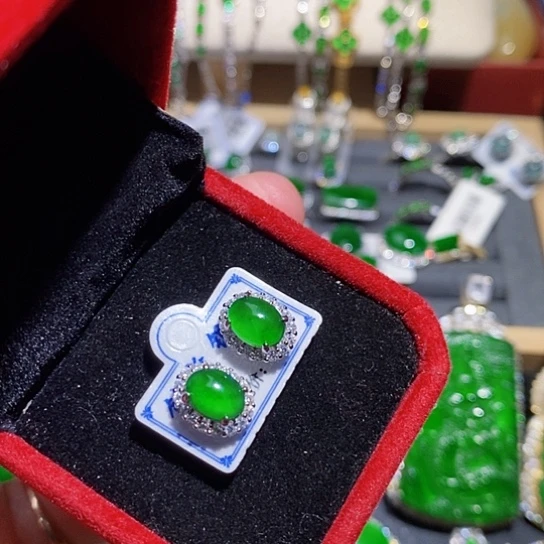翡翠未镶嵌戒指耳钉