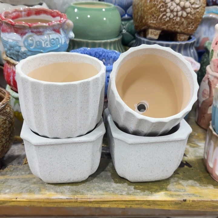 凑9块包邮，有孔，不清楚找客服