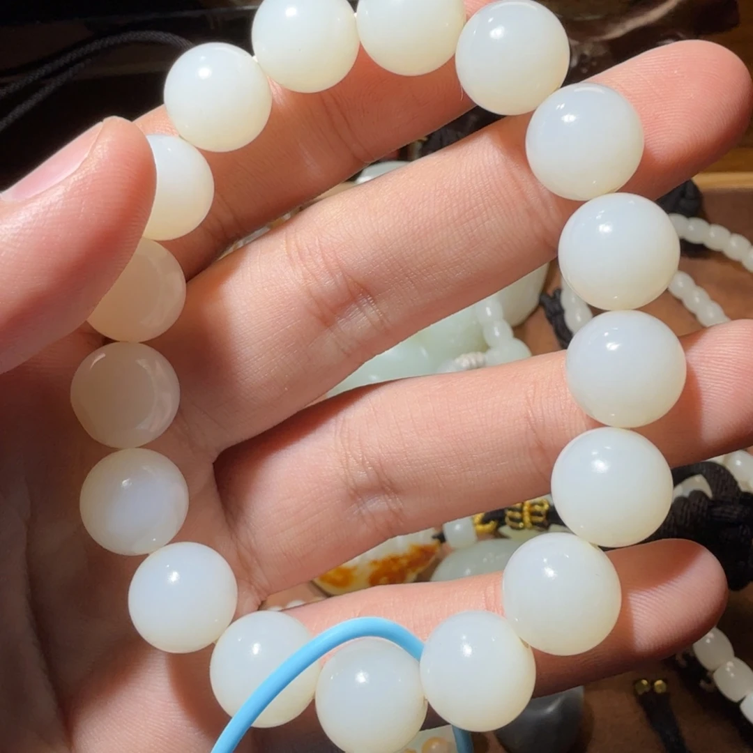 忘***言和田玉未镶嵌挂件