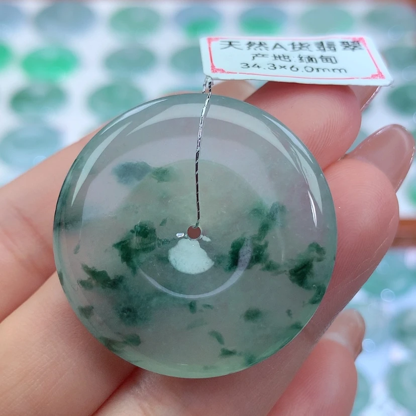 【闪购商品】翡翠吊坠(不含链)未镶嵌