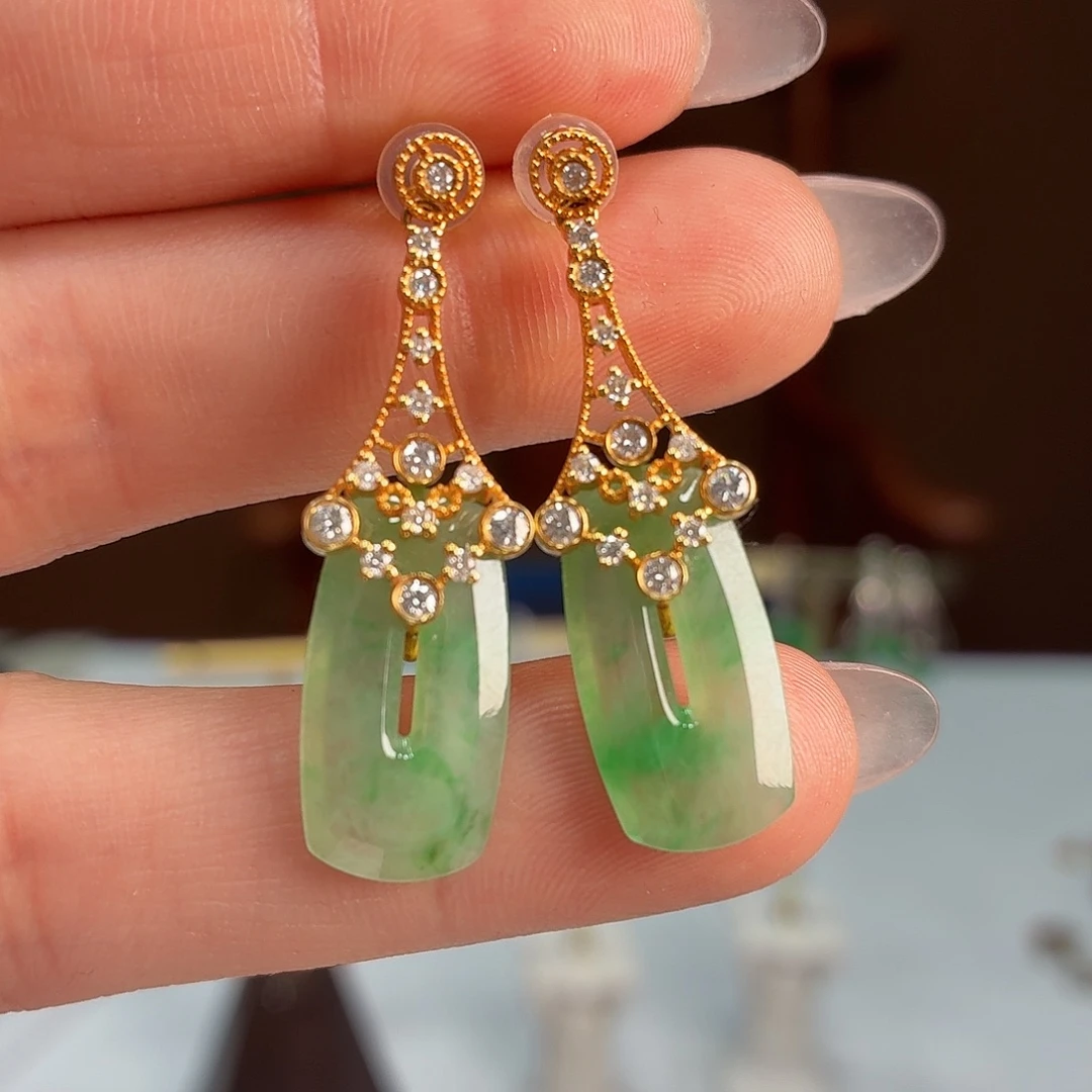 翡翠18K金镶嵌耳饰