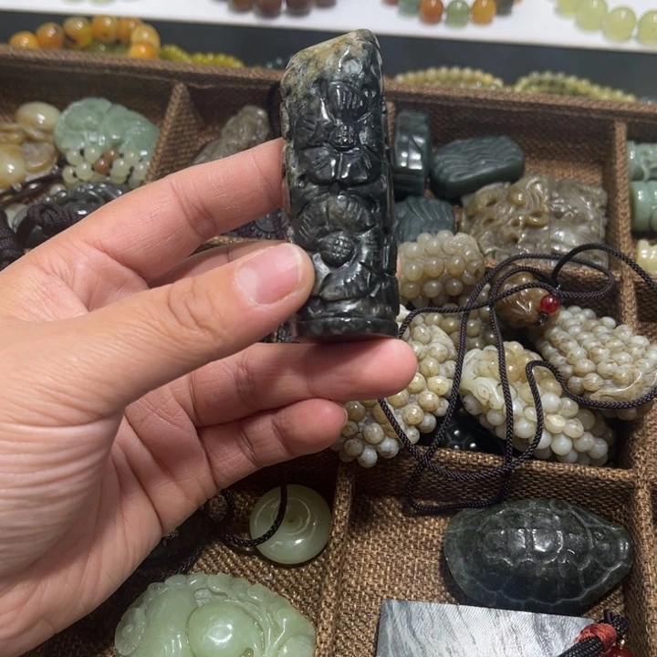 蛇纹石玉未镶嵌手链