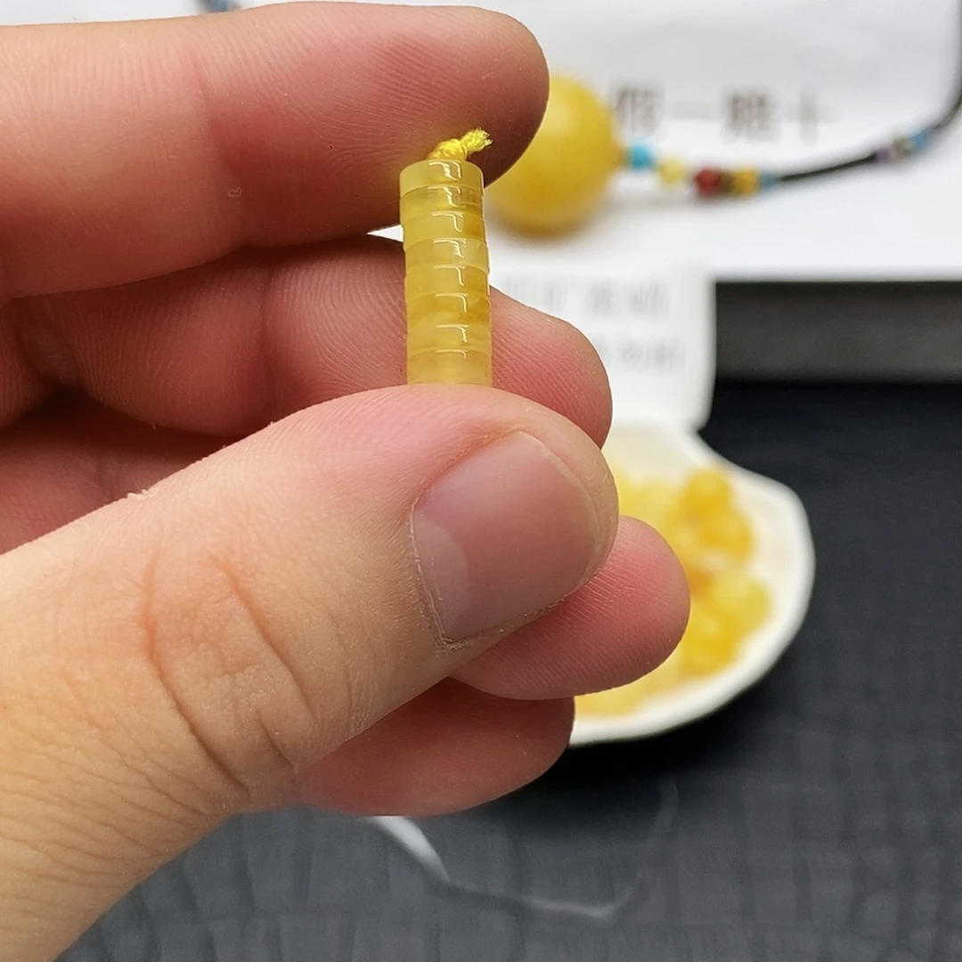 未镶嵌琥珀珠宝奇石6毫米隔片微瑕一颗随机