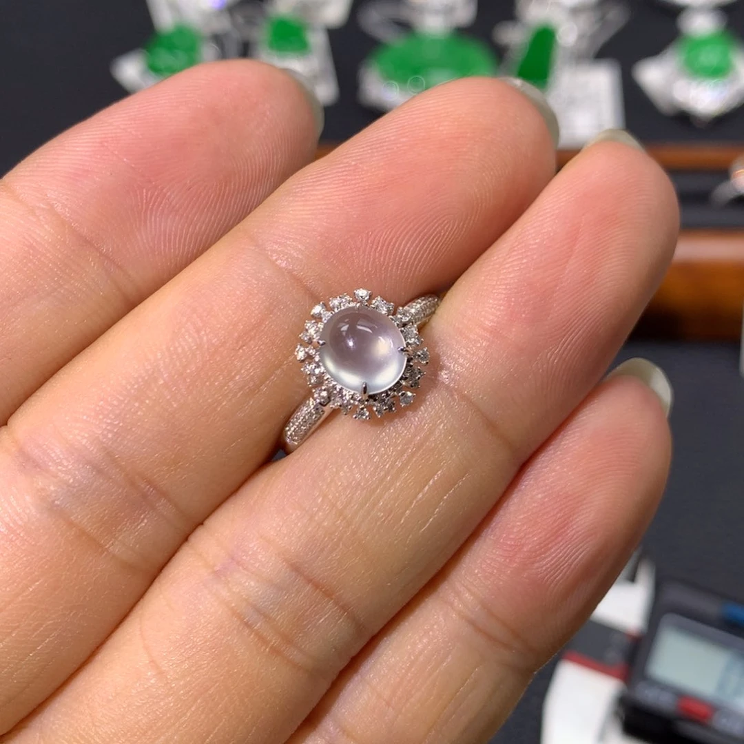 翡翠戒指18K金镶嵌翡翠