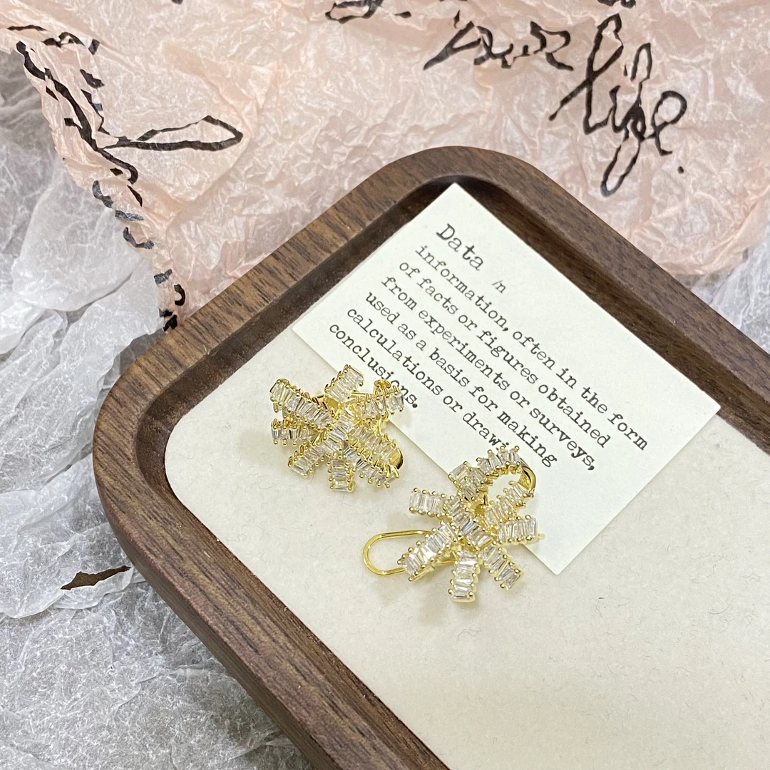 铜合金耳饰 奢华蝴蝶结高级感百搭耳饰 8928