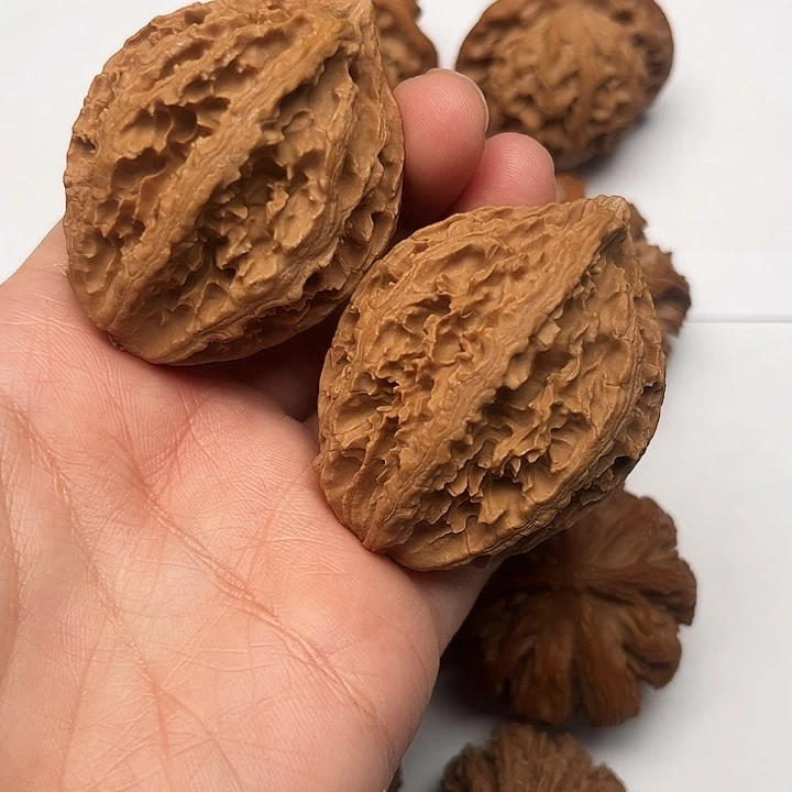 核桃秦岭文玩核桃核桃