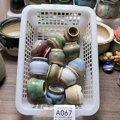 紫砂花盆067微瑕品口径2到3左右