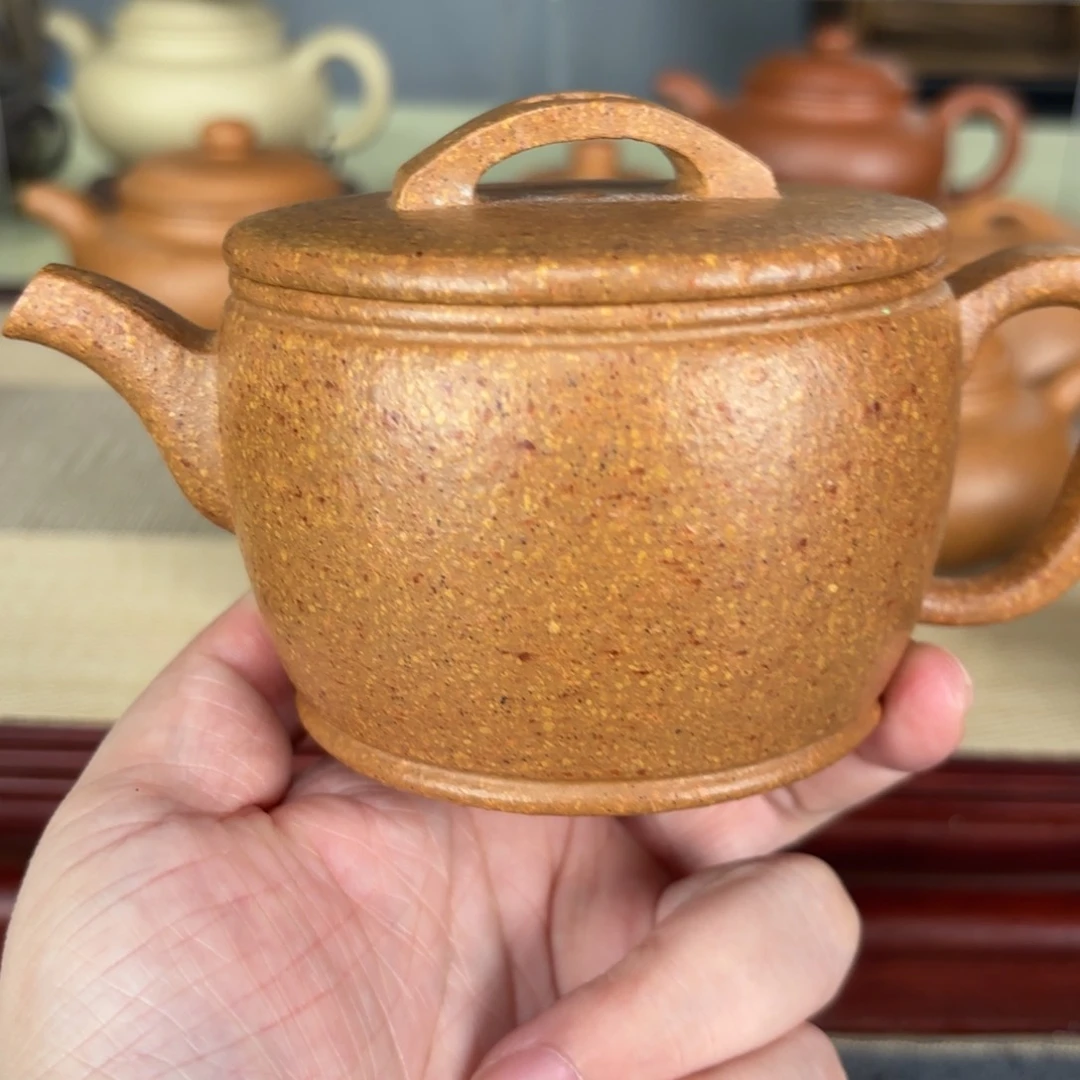 紫砂茶壶梨皮黄段汉瓦