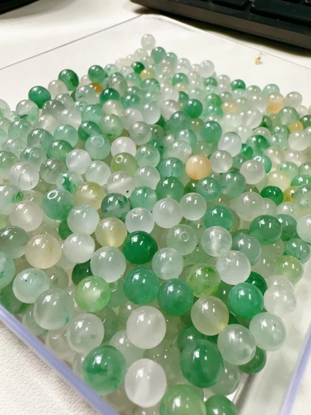 天然非洲翠散珠单颗卡6-7mm（按颗购买手串25颗起）