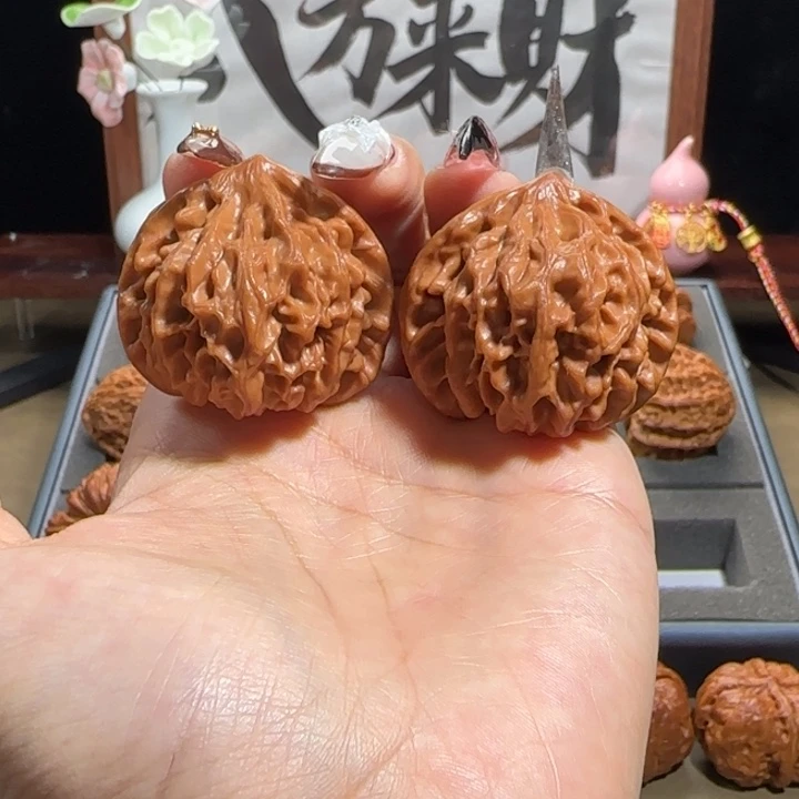 文玩核桃吊坠龙门涧