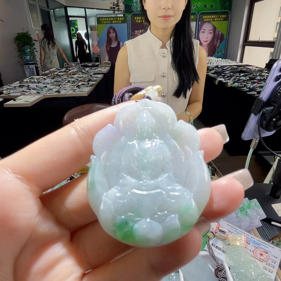 颈饰未镶嵌翡翠一个