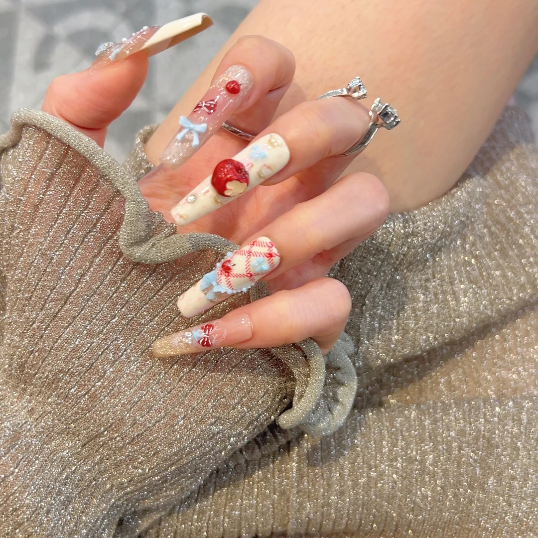 【苹果兔】原创高级感纯手工苹果甜蜜显白细狗长尖光疗美甲贴穿戴甲